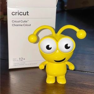 Cricut cutie True Yellow